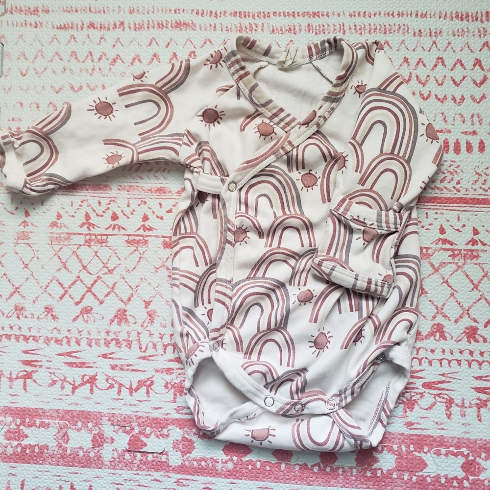 Kate Quinn 6-12 month body suit rainbow mauve